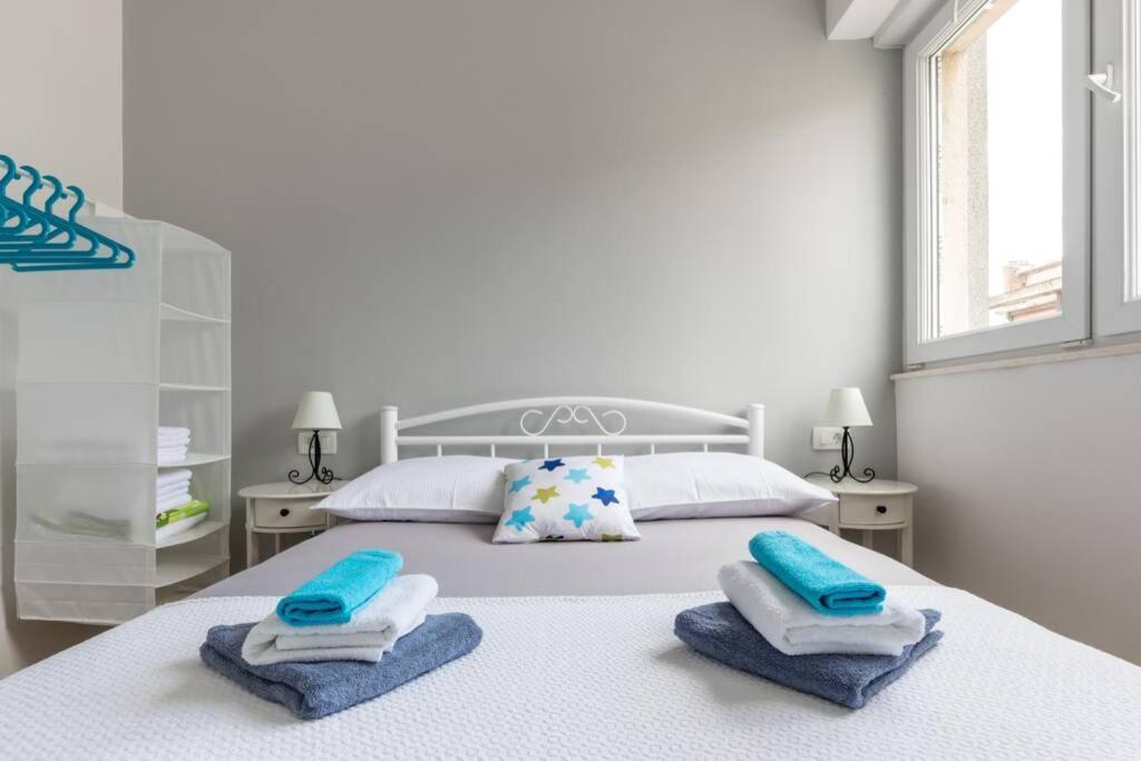 Banana Split Youth Apartment エクステリア 写真